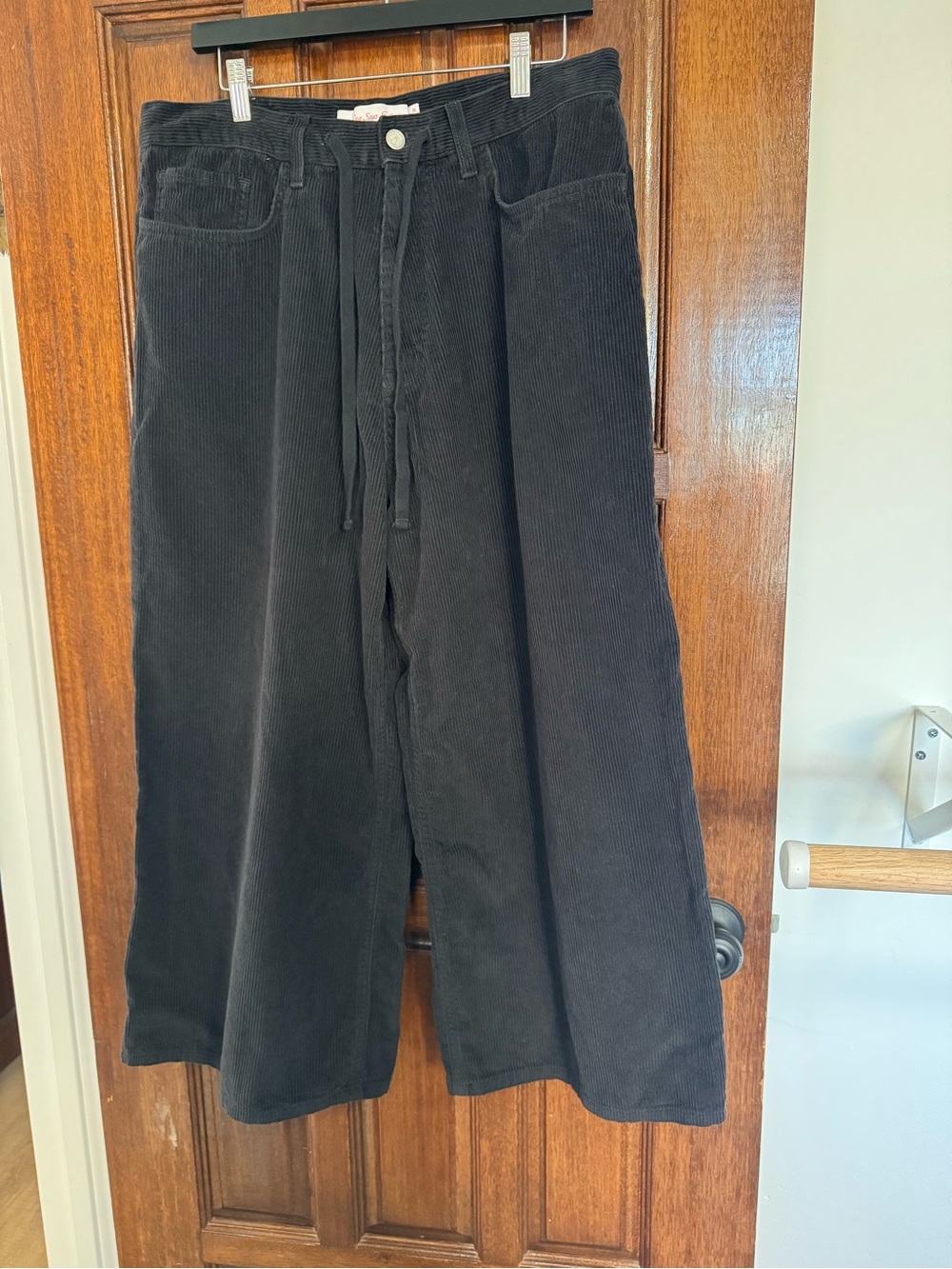 Lisa Says Gah Black Wide-Leg Cropped Corduroy Drawstring Pants